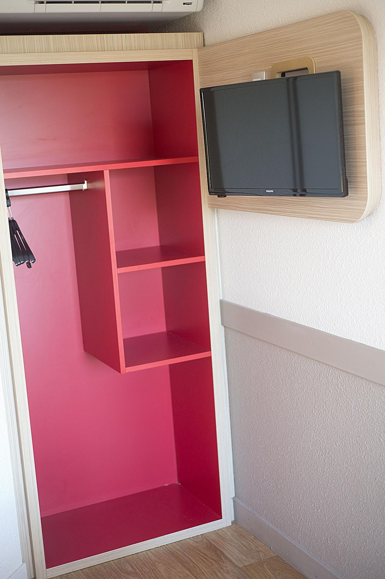 เพอมิเย่ คลาสเซ่ เคลอร์มองต์ เฟอร์รองด์ ซูเดอบิแยร์ Hotel โอบิแยร์ ภายนอก รูปภาพ