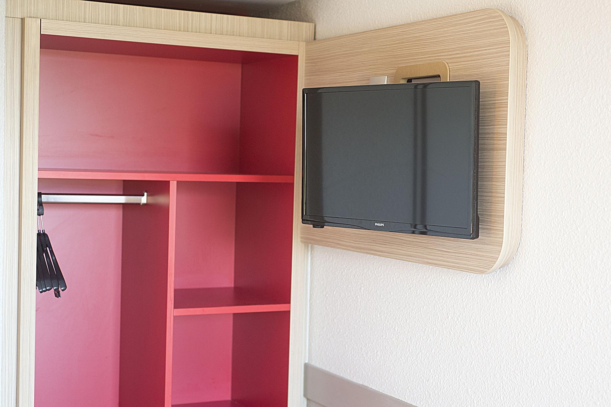 เพอมิเย่ คลาสเซ่ เคลอร์มองต์ เฟอร์รองด์ ซูเดอบิแยร์ Hotel โอบิแยร์ ภายนอก รูปภาพ