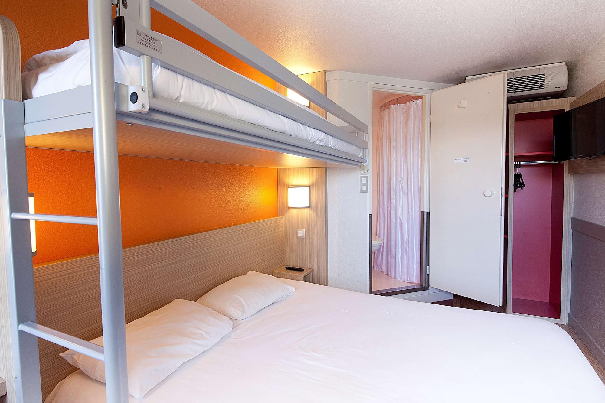 เพอมิเย่ คลาสเซ่ เคลอร์มองต์ เฟอร์รองด์ ซูเดอบิแยร์ Hotel โอบิแยร์ ภายนอก รูปภาพ
